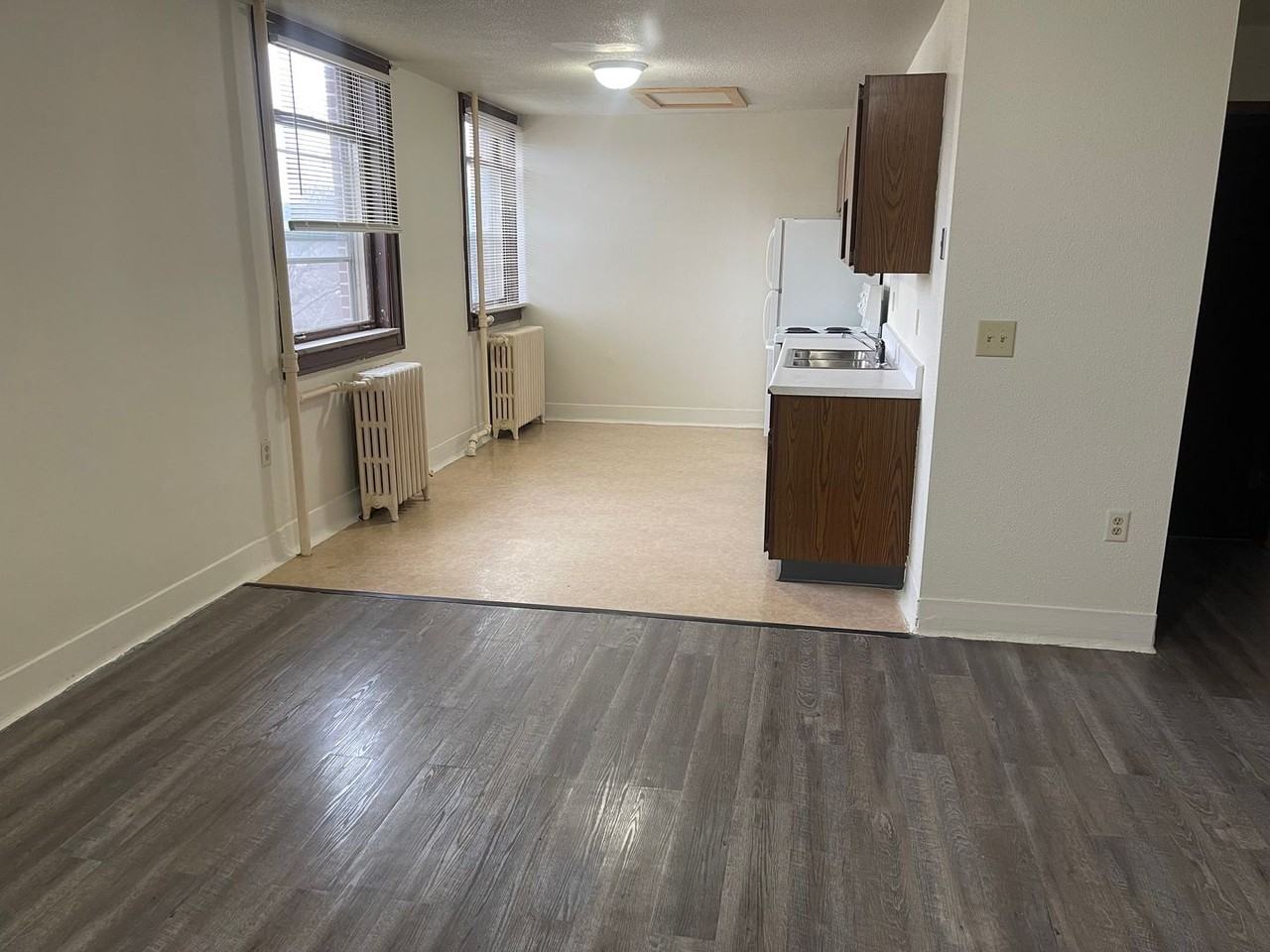 912 Pearl St - Photo 6 of 13