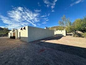 1 and 2 Bedroom Townhomes Near Downtown Tucson! Renovated with Off Street Parking! - Photo 1 of 1
