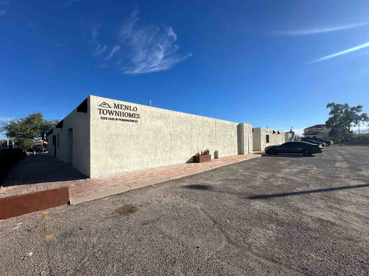 1 and 2 Bedroom Townhomes Near Downtown Tucson! Renovated with Off Street Parking! - Photo 3 of 4