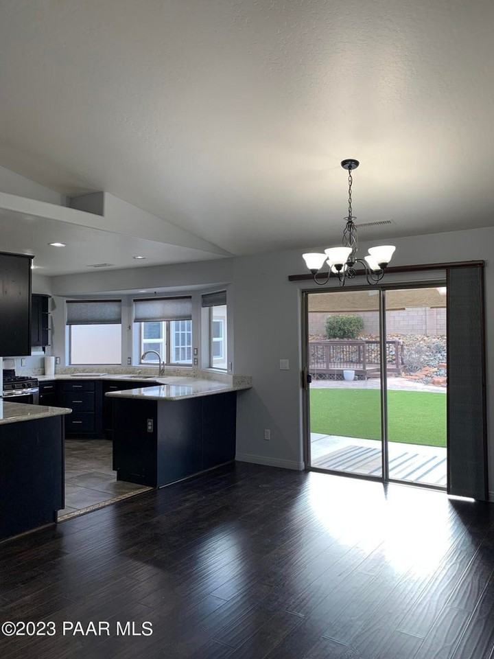 7810 N Highview #1 - Photo 4 of 19