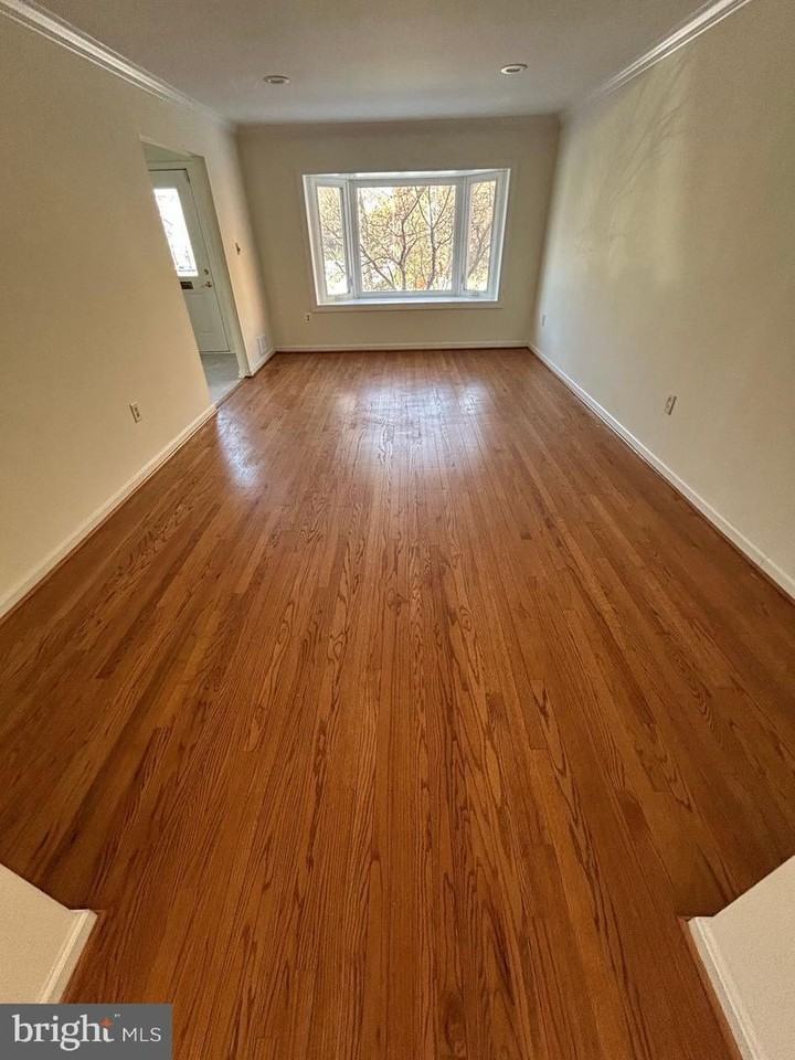 3301 Spring Ln #1 - Photo 5 of 13