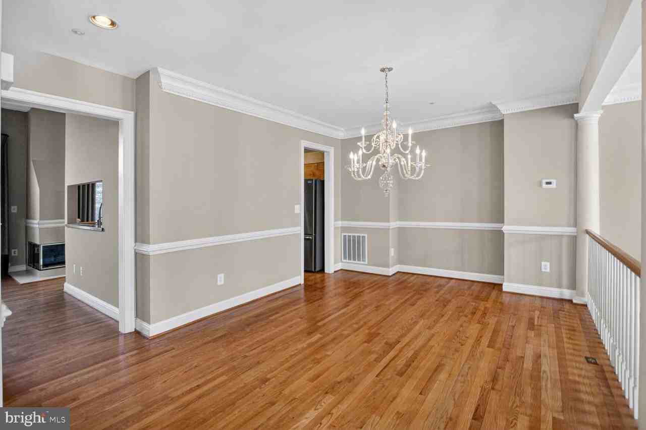 7907 Turncrest Dr #1 - Photo 3 of 25