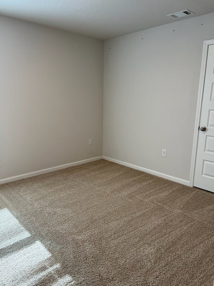 5418 Peach Dr #1 - Photo 6 of 33