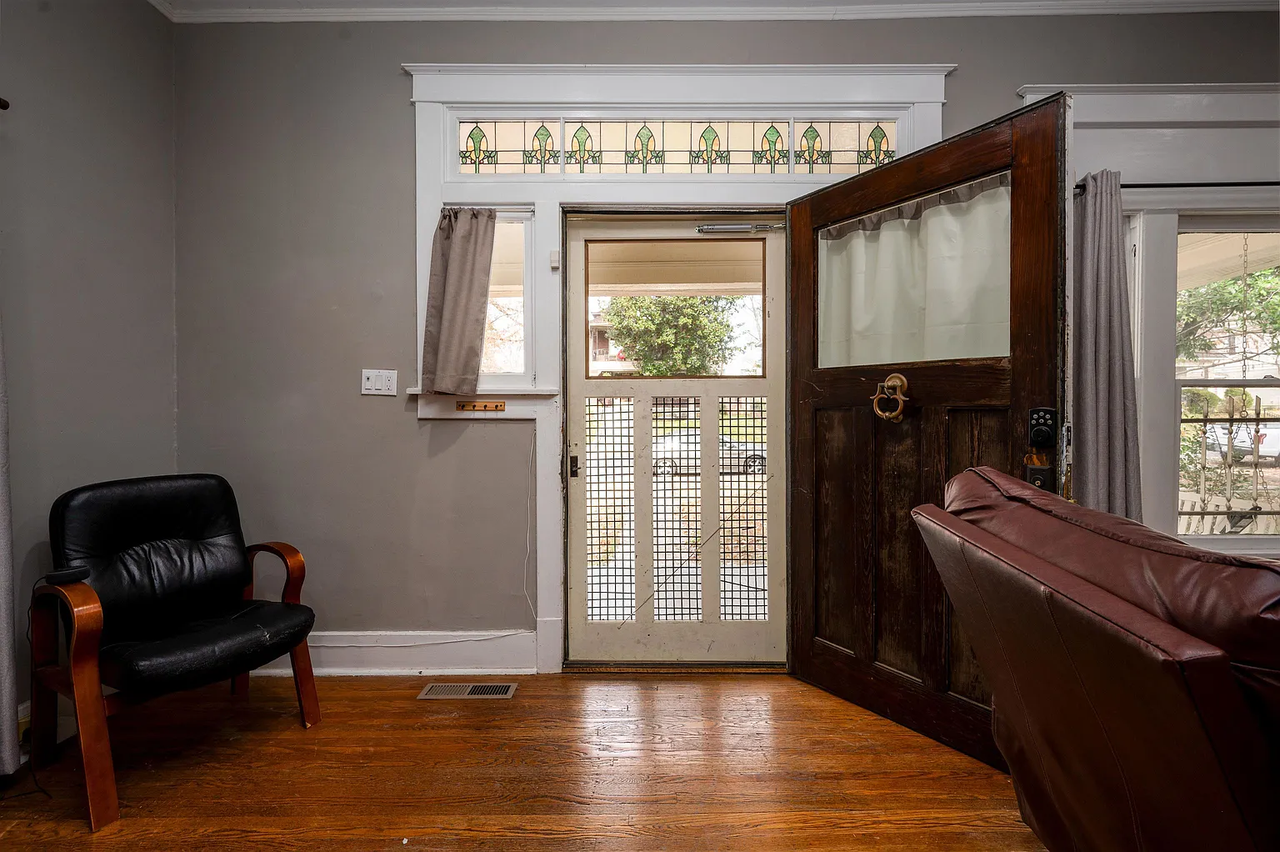 1347 Harbert Ave #1 - Photo 6 of 22