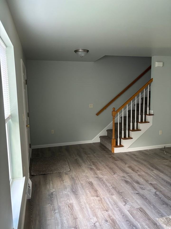 908 Reinoehl St - Photo 3 of 11
