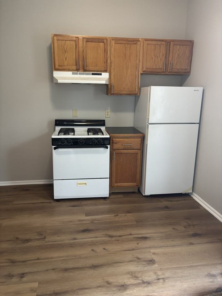 404 Main St #404B - Photo 3 of 12