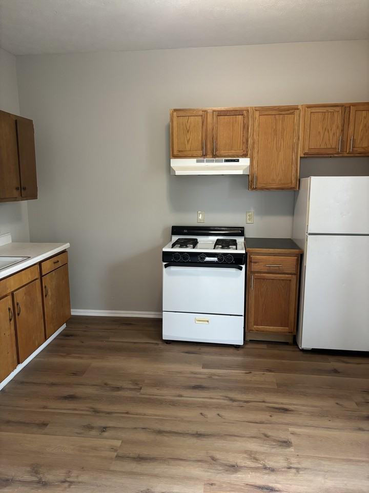 404 Main St #404B - Photo 4 of 12