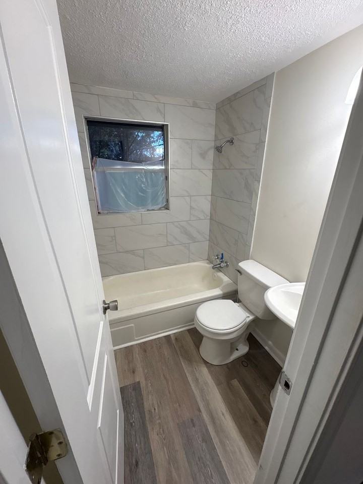 110 A St - Photo 7 of 9