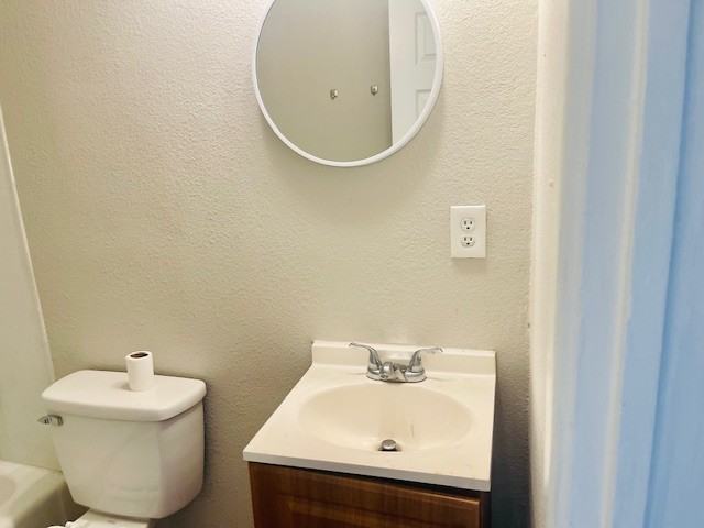 1107 45th St #B - Photo 4 of 8
