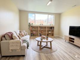 featured image of 1125 Dixon Dr