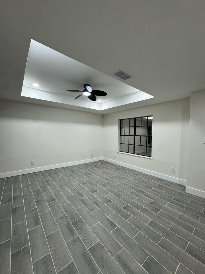 1722 Hayden St #1 - Photo 4 of 25