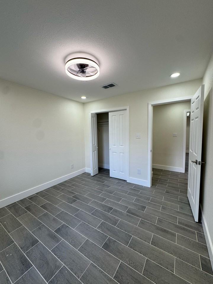1722 Hayden St #1 - Photo 6 of 25