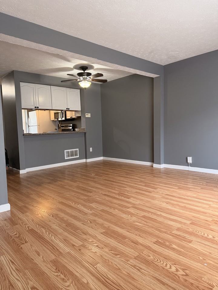 2950 Mossy Brink Ct #1 - Photo 5 of 10