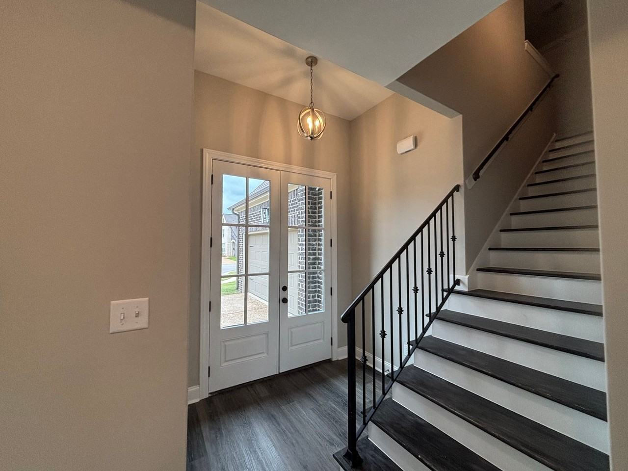 9691 Jackson Run Ln - Photo 4 of 29