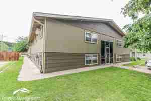 featured image of 2103 Green Ave