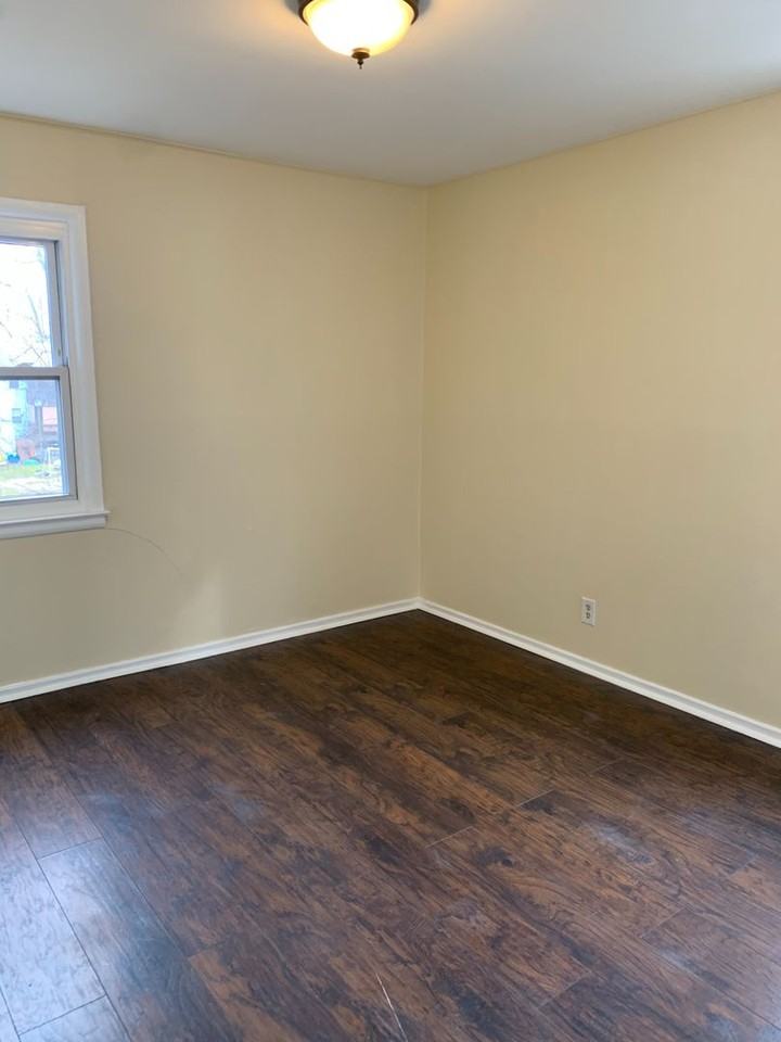 23 Glenwood Ave #D - Photo 3 of 9