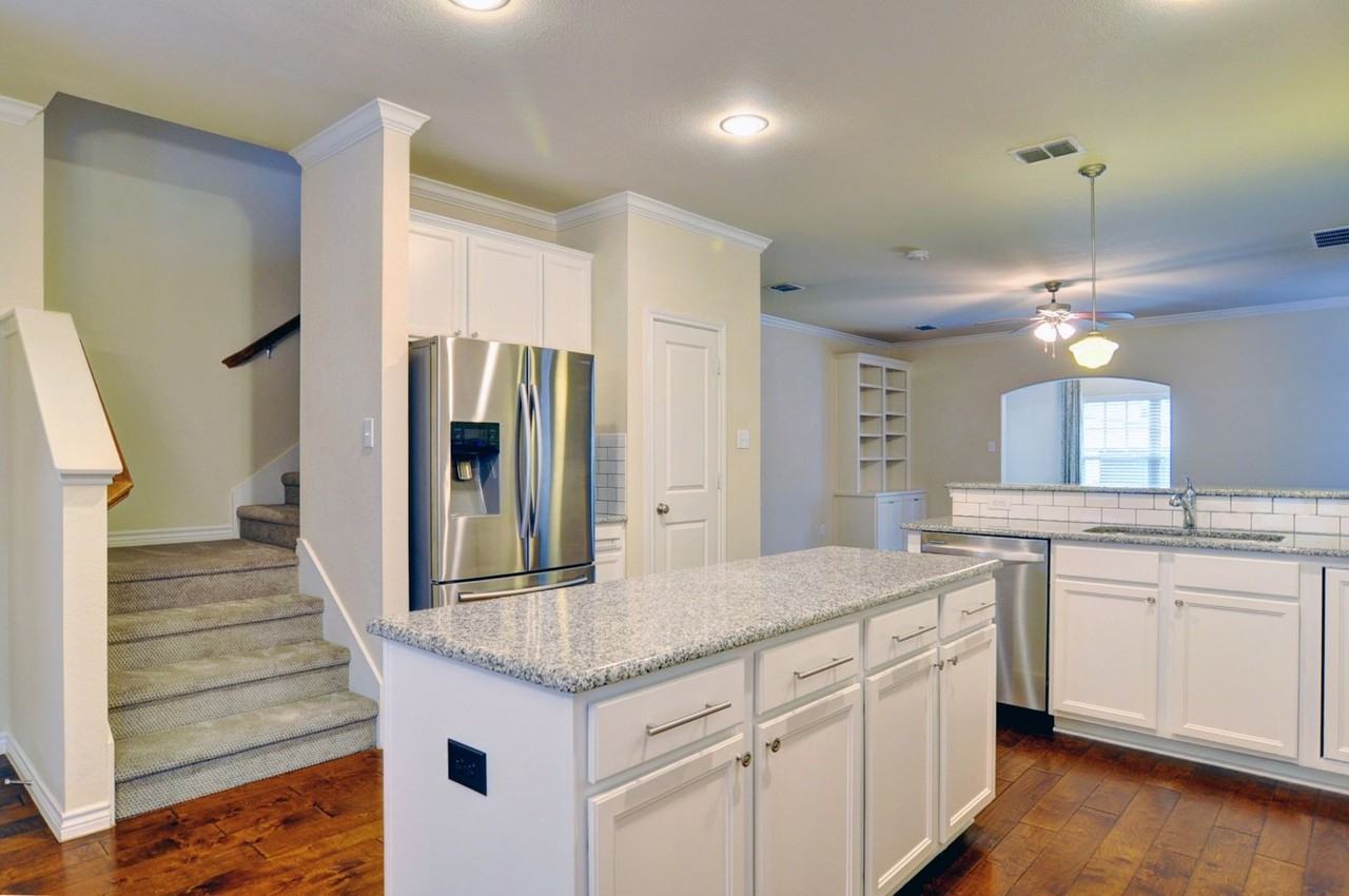 3409 Hamilton Ave - Photo 4 of 30