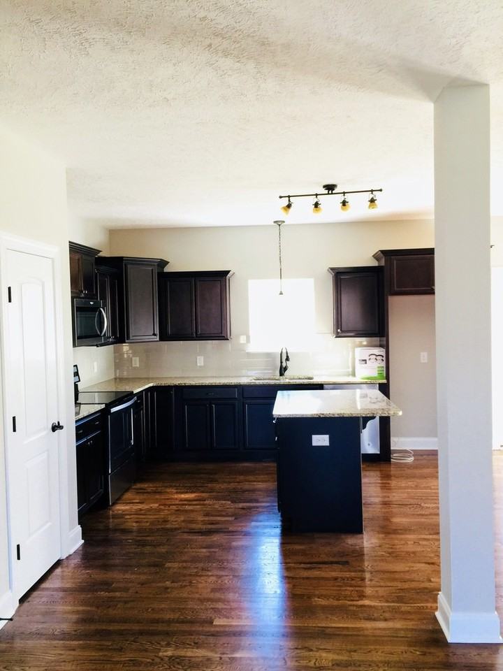 6582 Sunnywood Dr - Photo 2 of 10