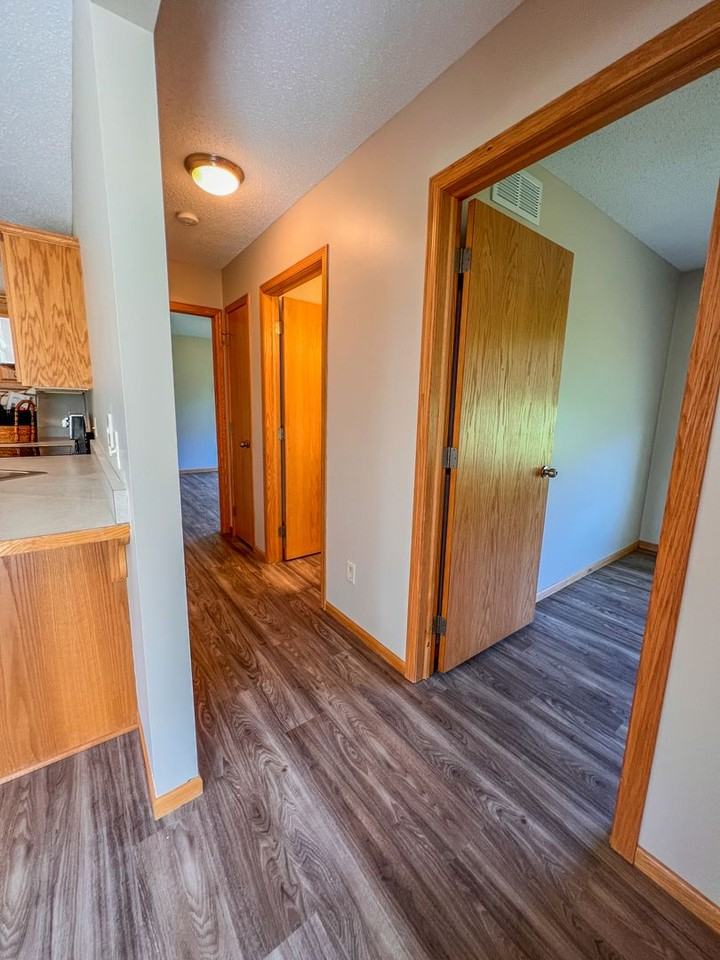 633A W 9th St - Photo 2 of 17
