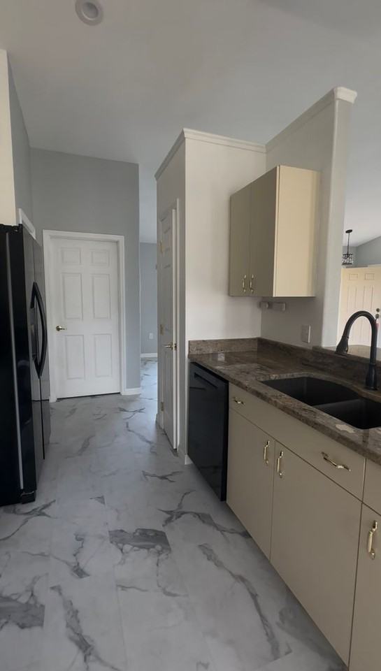 2240 Sw 156th Loop - Photo 5 of 5
