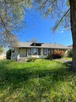 featured image of 527 E Lowell St