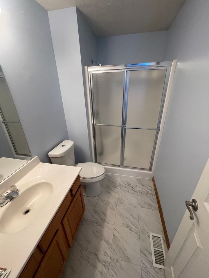 12928 Curtis Ave - Photo 6 of 15