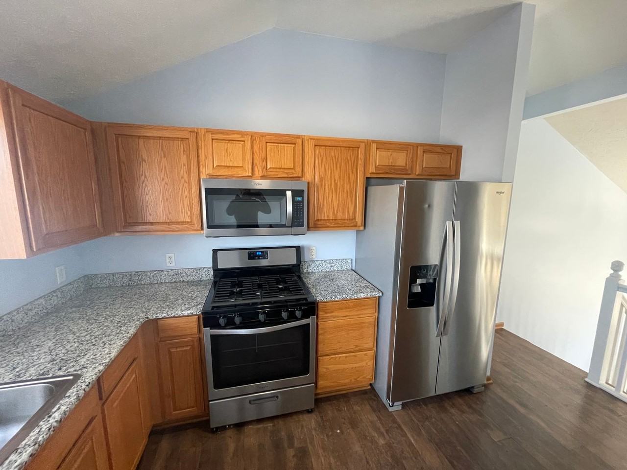 12928 Curtis Ave - Photo 7 of 15
