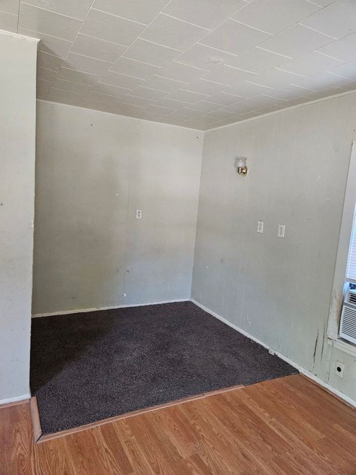 613 N Johnston St - Photo 5 of 12