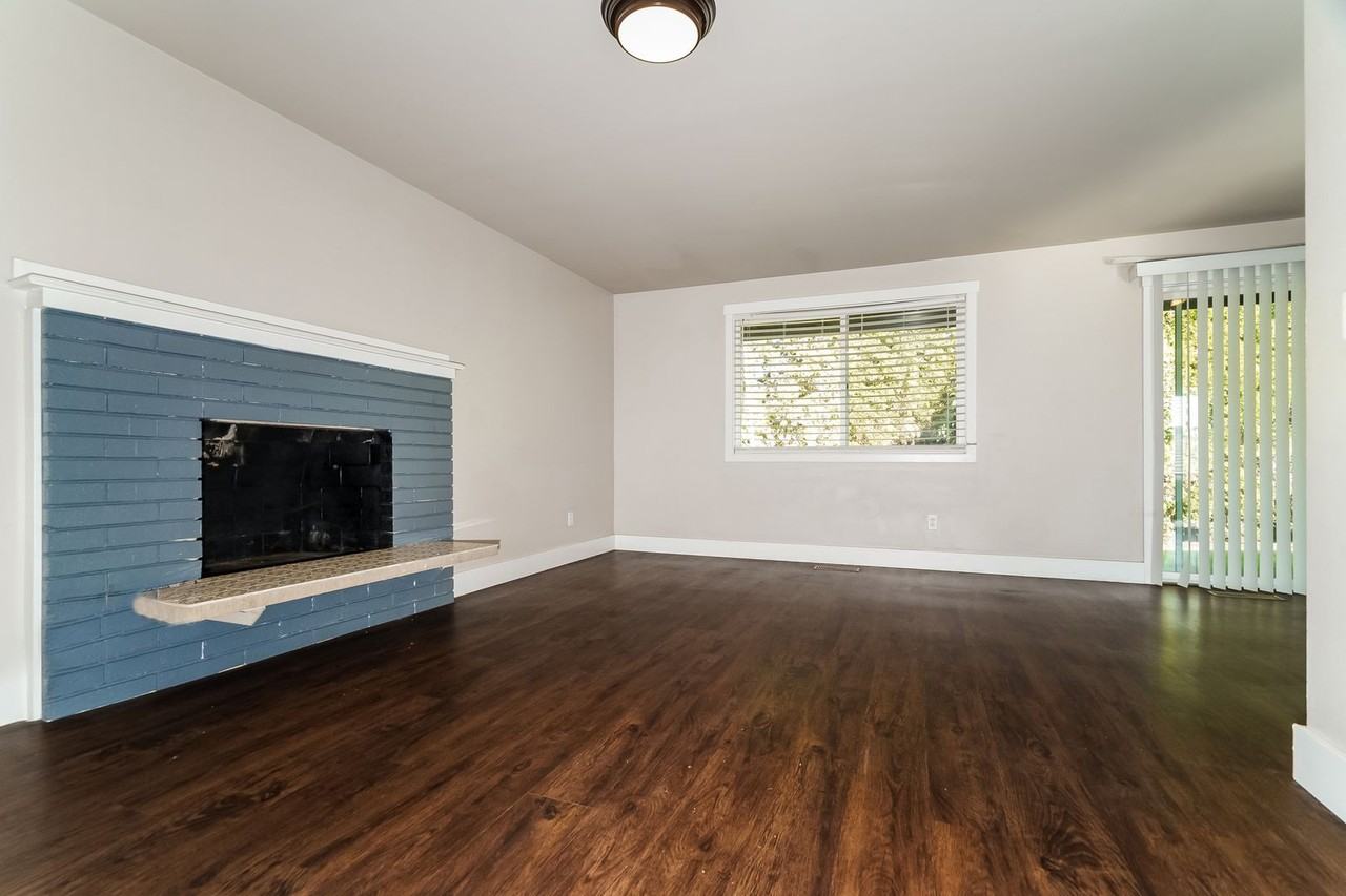 17734 113th Pl Se - Photo 5 of 15