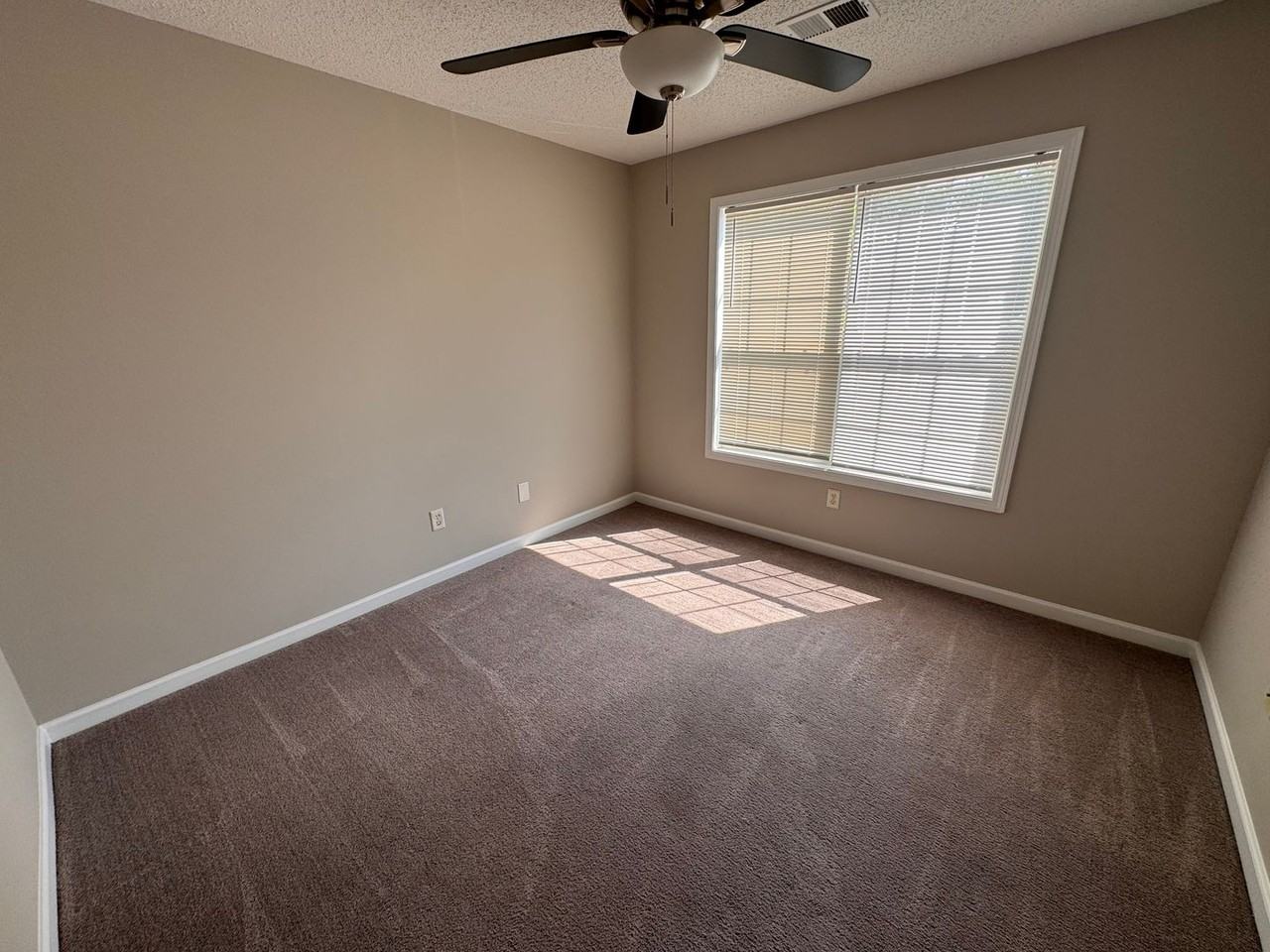 451 Clear Blue Way - Photo 7 of 29