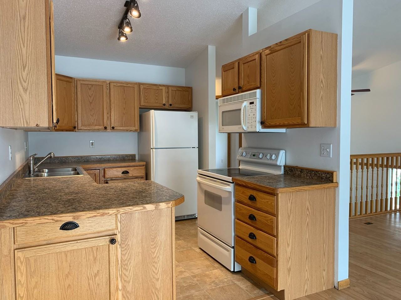 2070 52nd St S - Photo 4 of 46