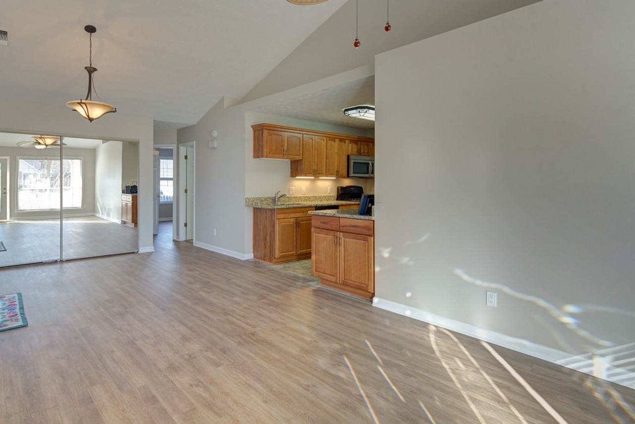 1109 Rook Pl - Photo 2 of 16