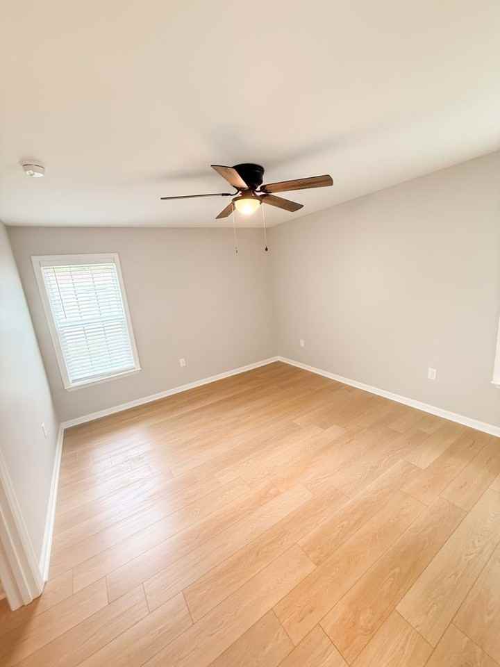 704 Conoley Ave - Photo 6 of 9