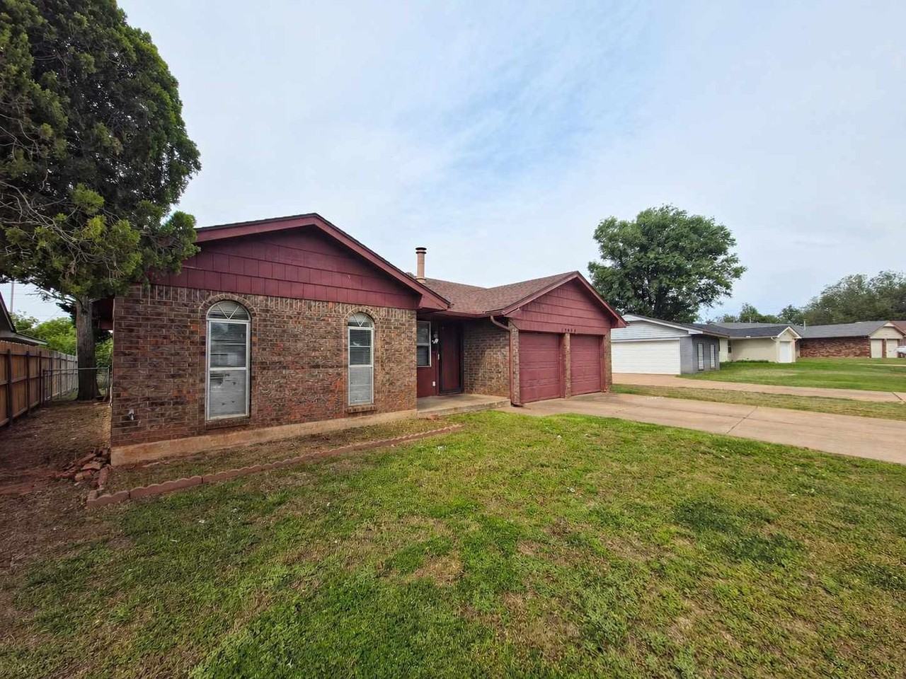 13917 N Everest Ave - Photo 2 of 23