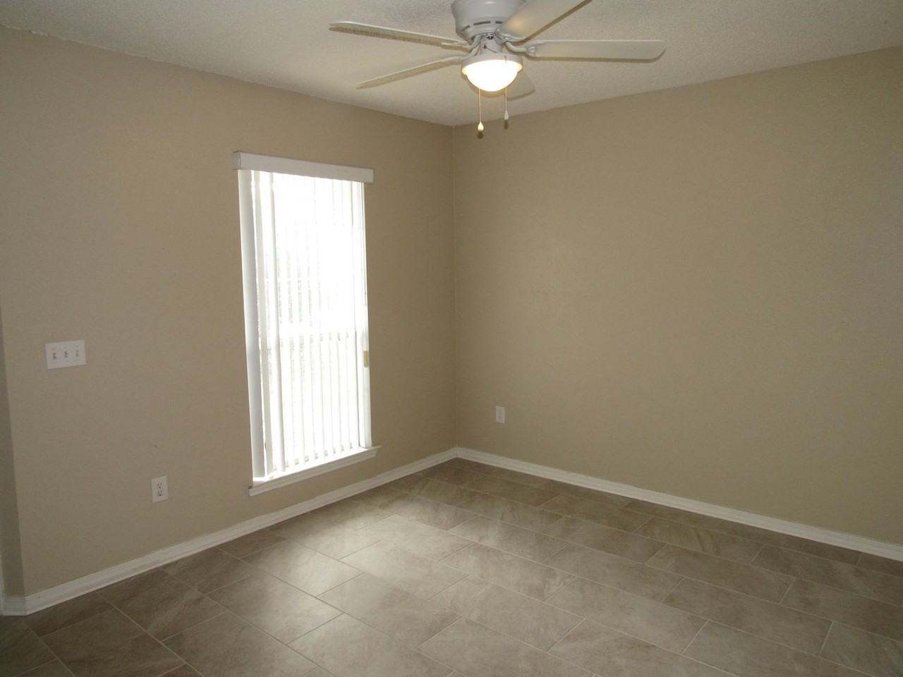 2018 Marquesas Ln - Photo 3 of 9