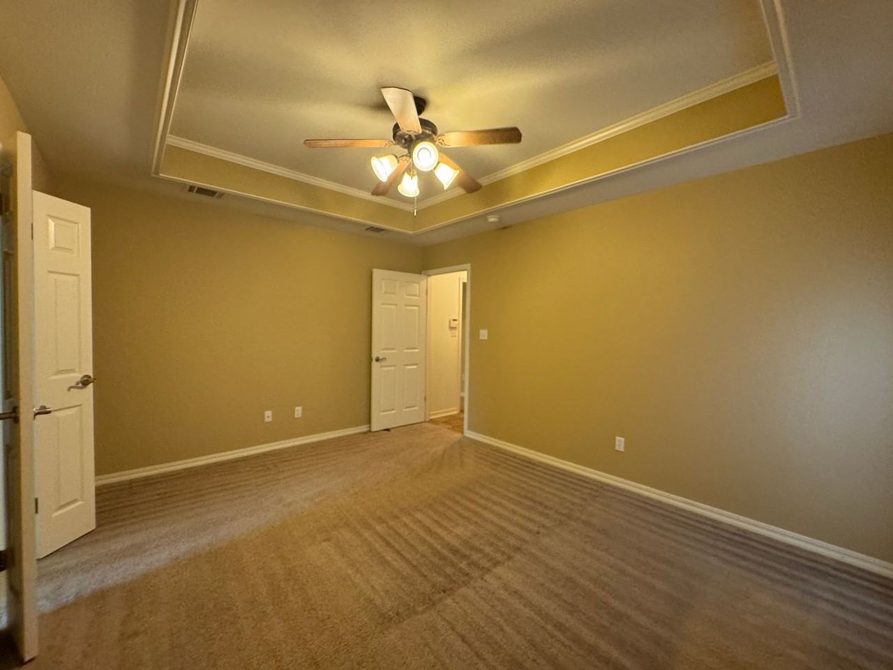 1656 Williamsburg Dr - Photo 7 of 18