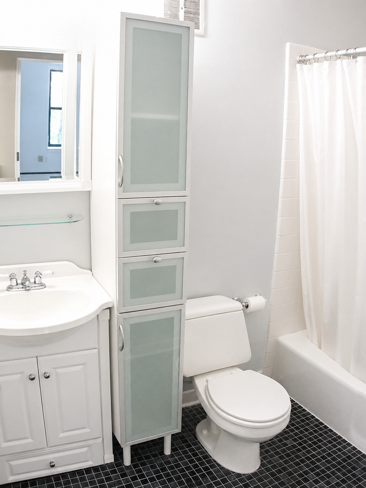 245 W Newton St - Photo 2 of 12