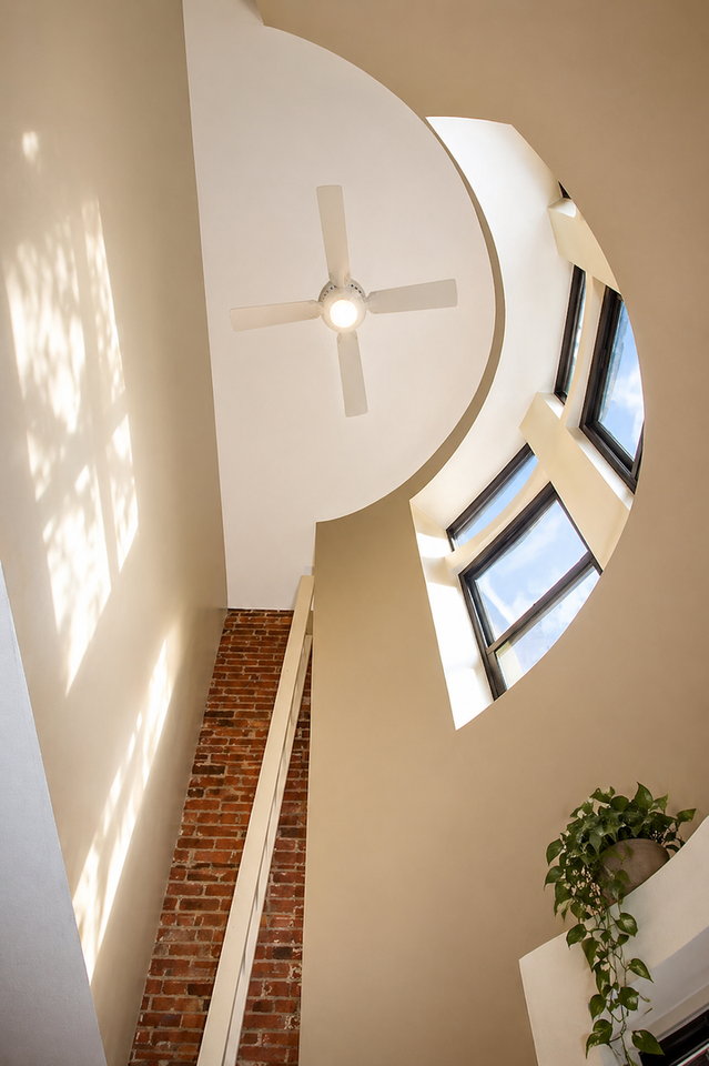 245 W Newton St - Photo 5 of 12