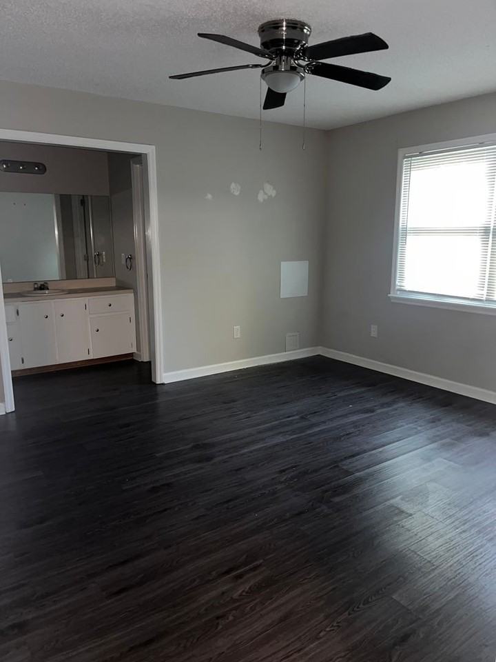 721 Kadi Ln - Photo 7 of 11