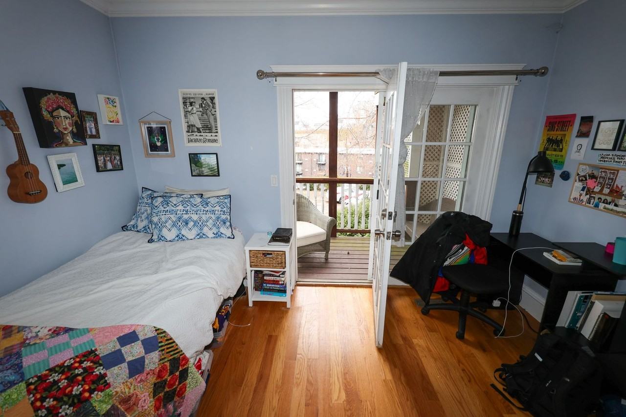 147 Nonantum St - Photo 2 of 11