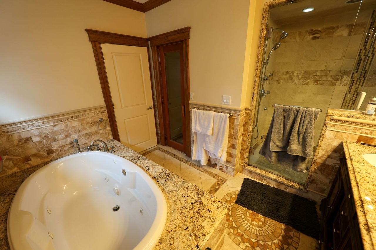 147 Nonantum St - Photo 5 of 11