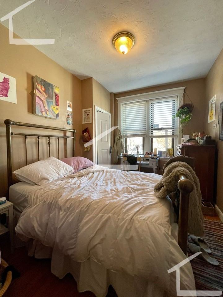 4 Glenville Ave - Photo 2 of 9