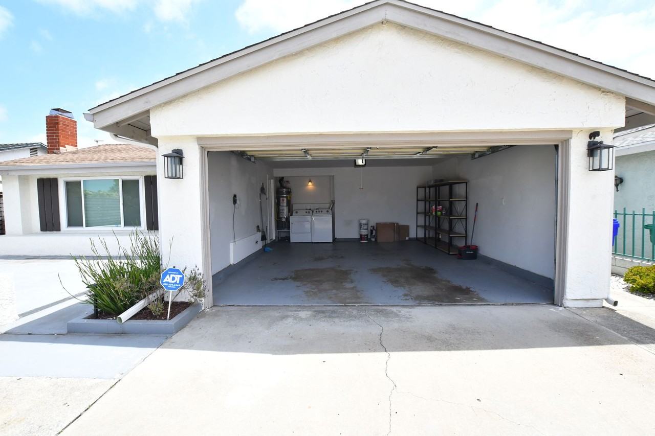 8777 Pagoda Way - Photo 5 of 26