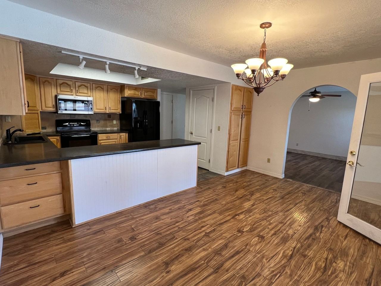 3236 Silversmith Dr - Photo 6 of 16