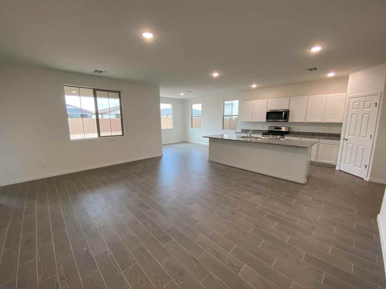 22938 E Saddle Way - Photo 4 of 16