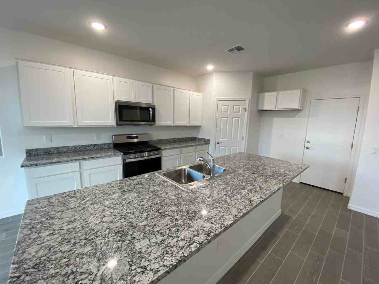 22938 E Saddle Way - Photo 5 of 16