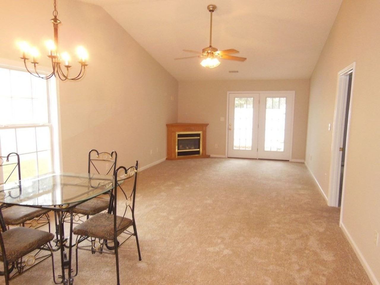306 Evans Lake Way - Photo 2 of 15