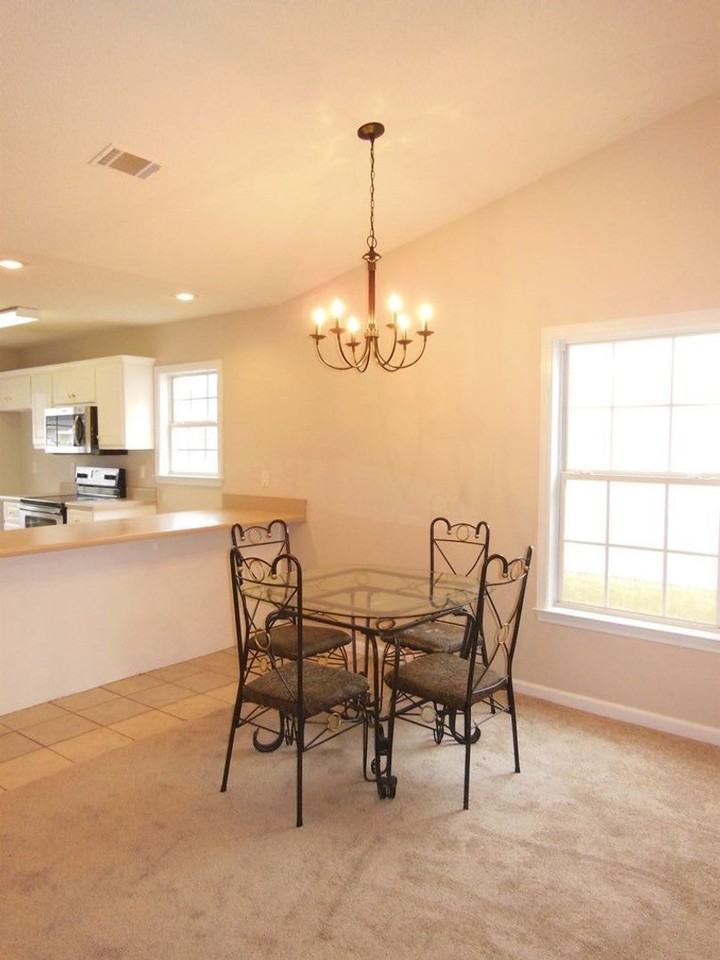 306 Evans Lake Way - Photo 6 of 15