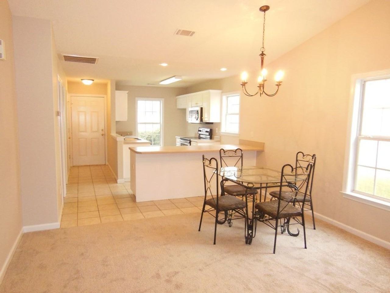 306 Evans Lake Way - Photo 7 of 15