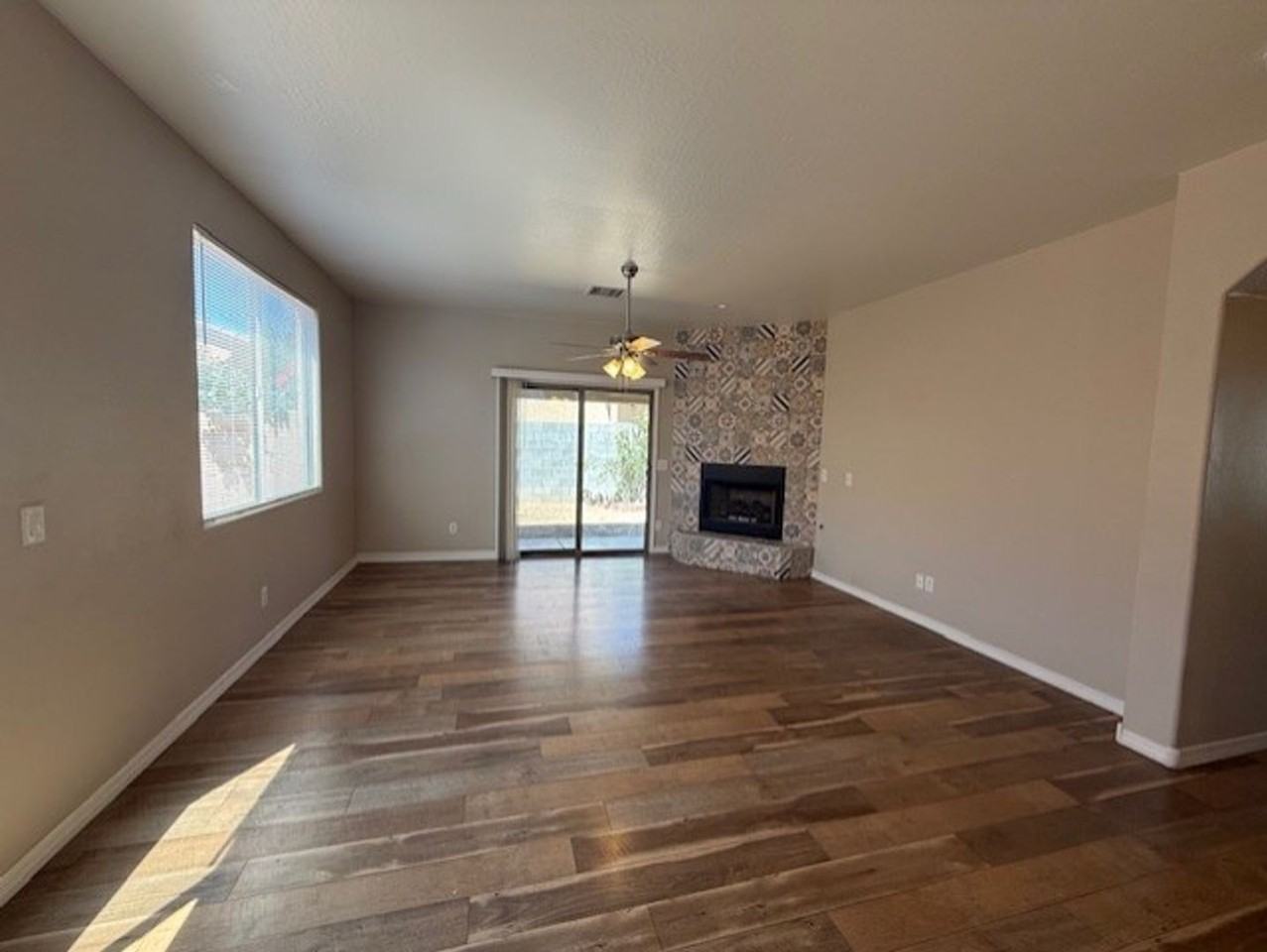 1050 S 17th St - Photo 5 of 19